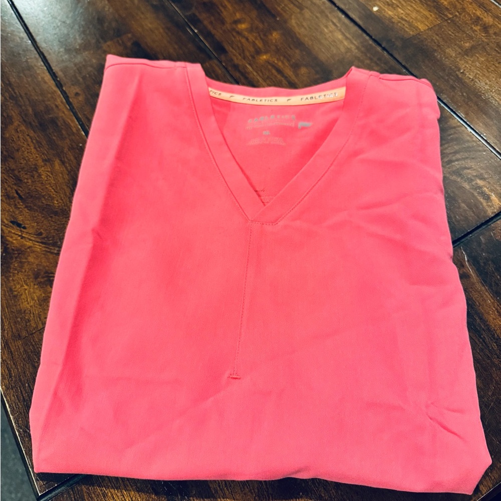 Fabletics Pink Scrub Set - Picture 2 of 4